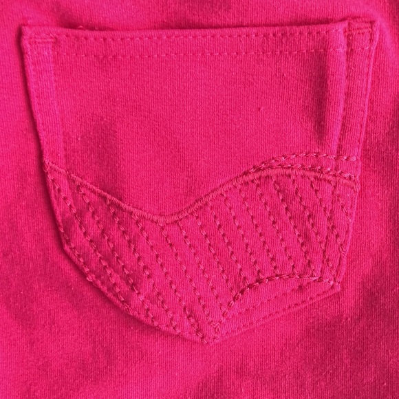 Sumba stretch shorts hot pink size 11-12. - Picture 5 of 5